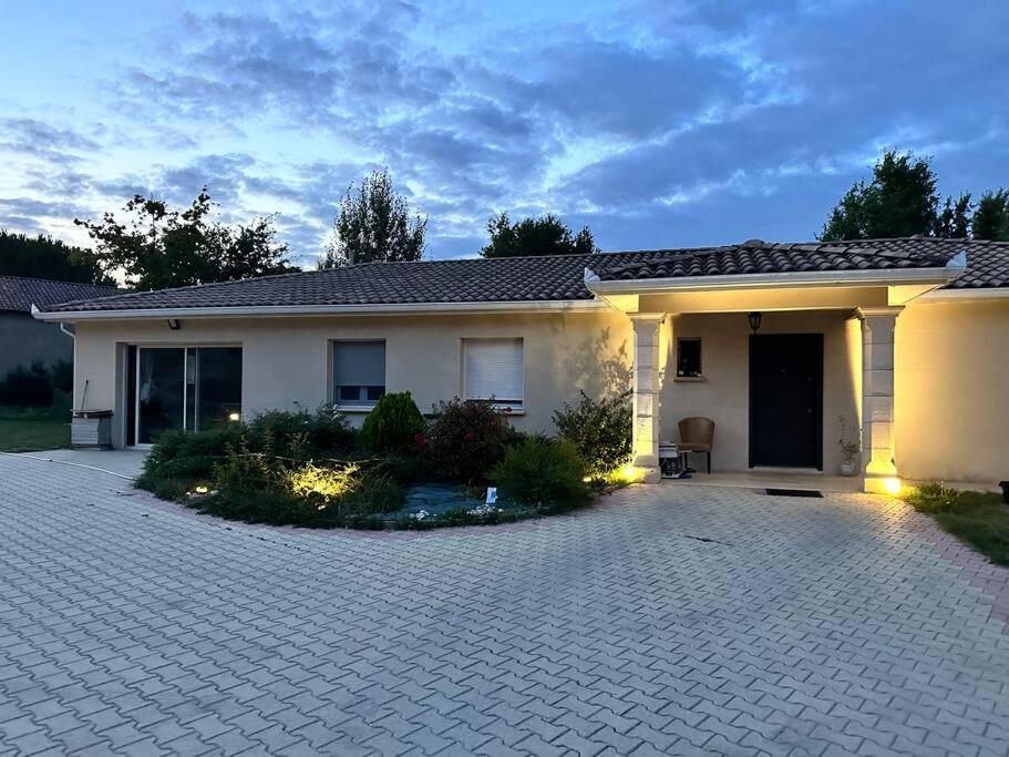 Appartement Prive Dans Villa Montauban Bagian luar foto