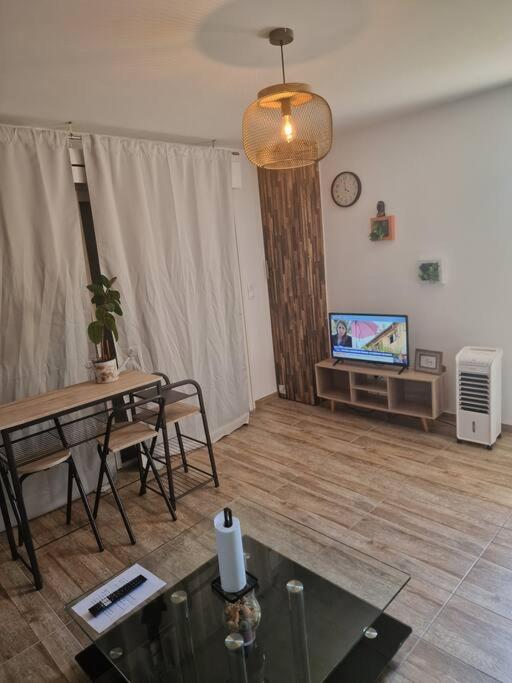 Appartement Prive Dans Villa Montauban Bagian luar foto